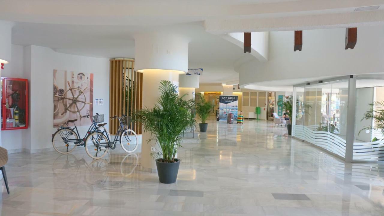 Beachfront Apartment In Fuengirola With Sea Views Ngoại thất bức ảnh